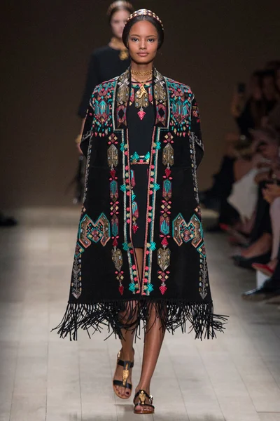 Look 1